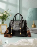 Luxe Noir Structured Women’s Handbag with Adjustable Strap - Image 2